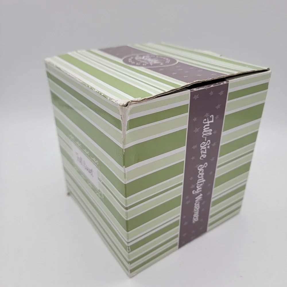 Scentsy Full Court Basketball Full Size Wax Warmer Model DSW-FCRT With Box